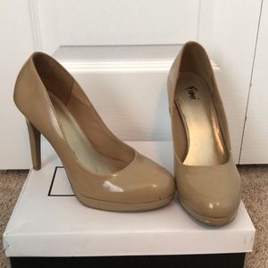 Fioni size 10 heels